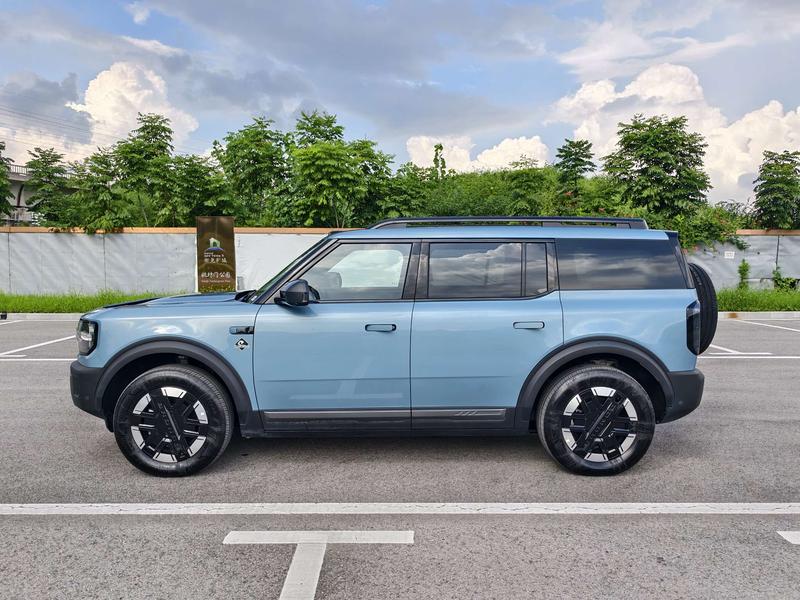 Ford Bronco Hybrid/EV, 2025 — фото 4 из 12