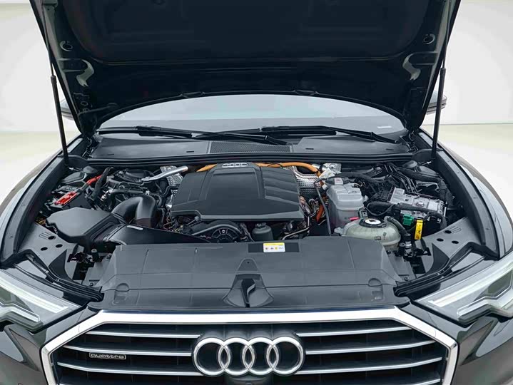 Audi A6L Hybrid, 2022 — фото 6 из 9