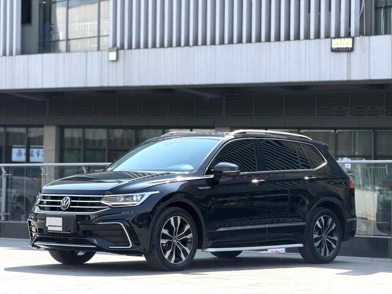 Volkswagen Tiguan L Pro, 2022 — купить в Воронеже под ключ