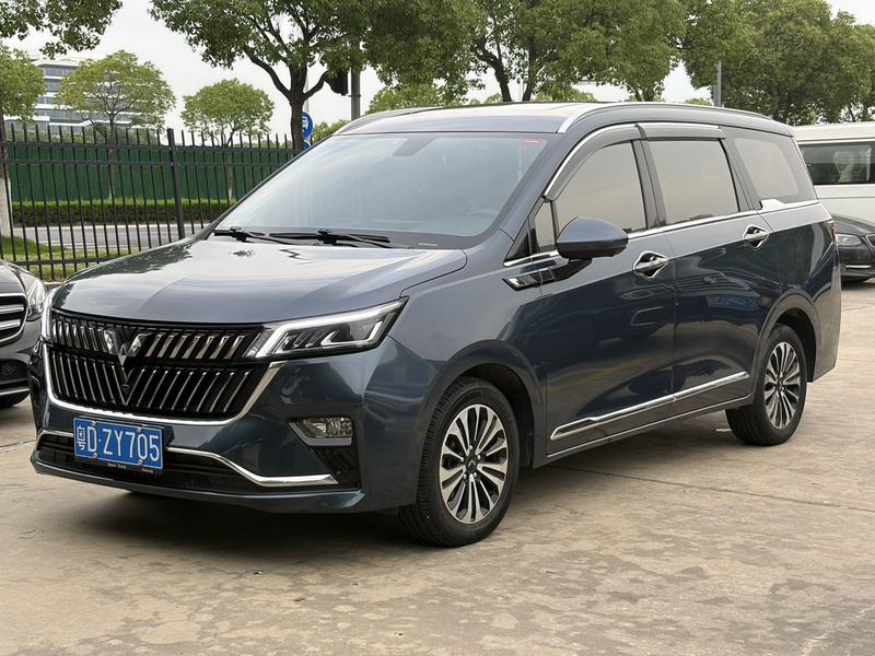 Wuling Jiachen, 2022 — купить в Брянске под ключ