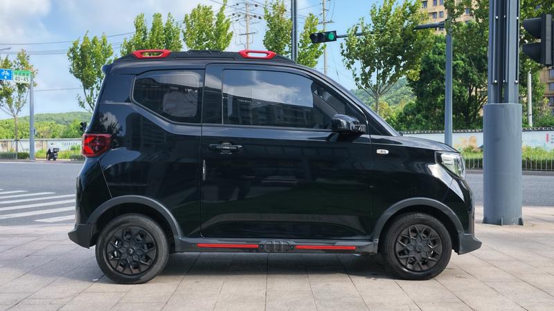 Wuling Mini EV, 2022 — фото 8 из 12
