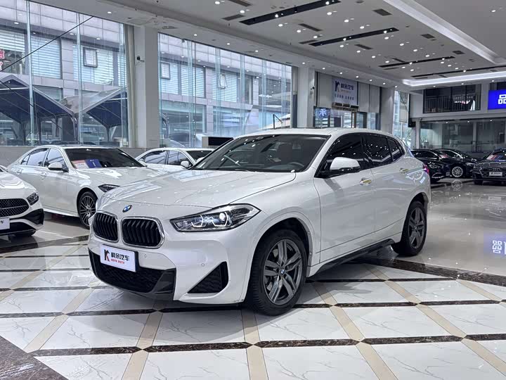 BMW X2, 2022 — фото 2 из 9