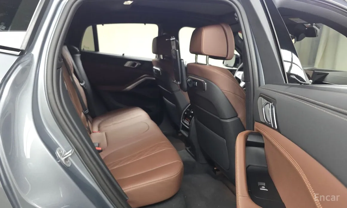 BMW X6, 2024 — фото 12 из 12