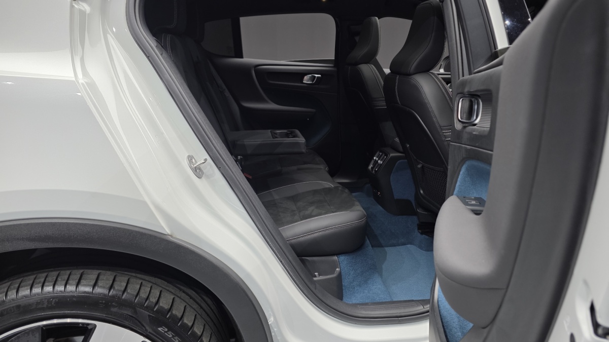 Volvo C40, 2023 — фото 10 из 12