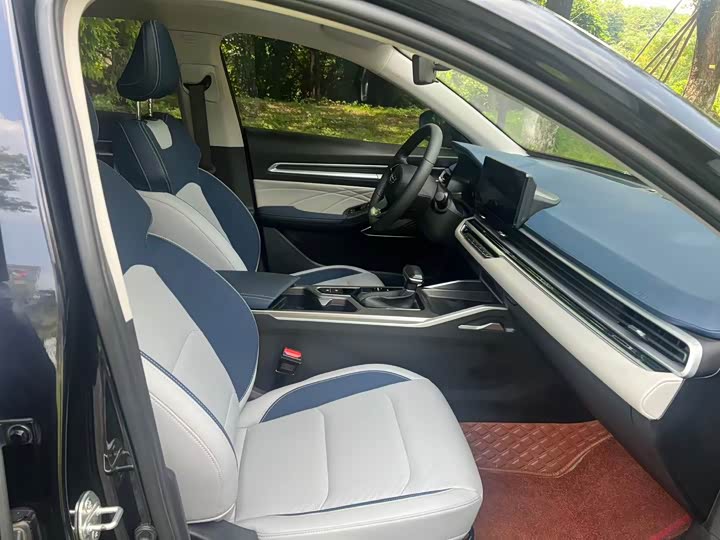 Geely Emgrand L, 2022 — фото 5 из 9