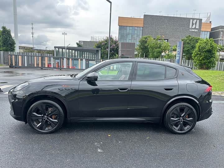 Maserati Grecale EV, 2025 — фото 3 из 9