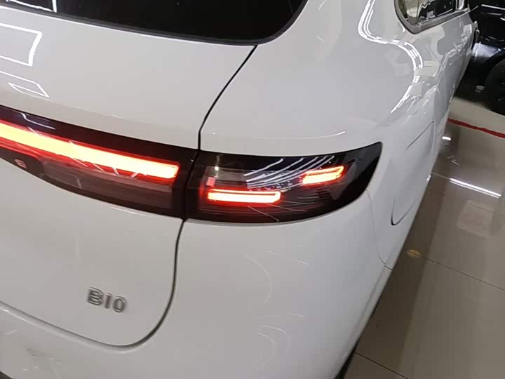 Leapmotor B10, 2025 — фото 8 из 9