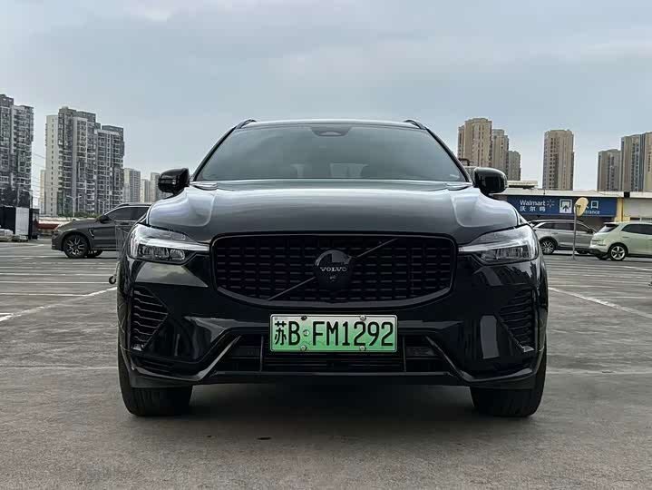 Volvo XC60 Hybrid, 2024 — фото 2 из 9