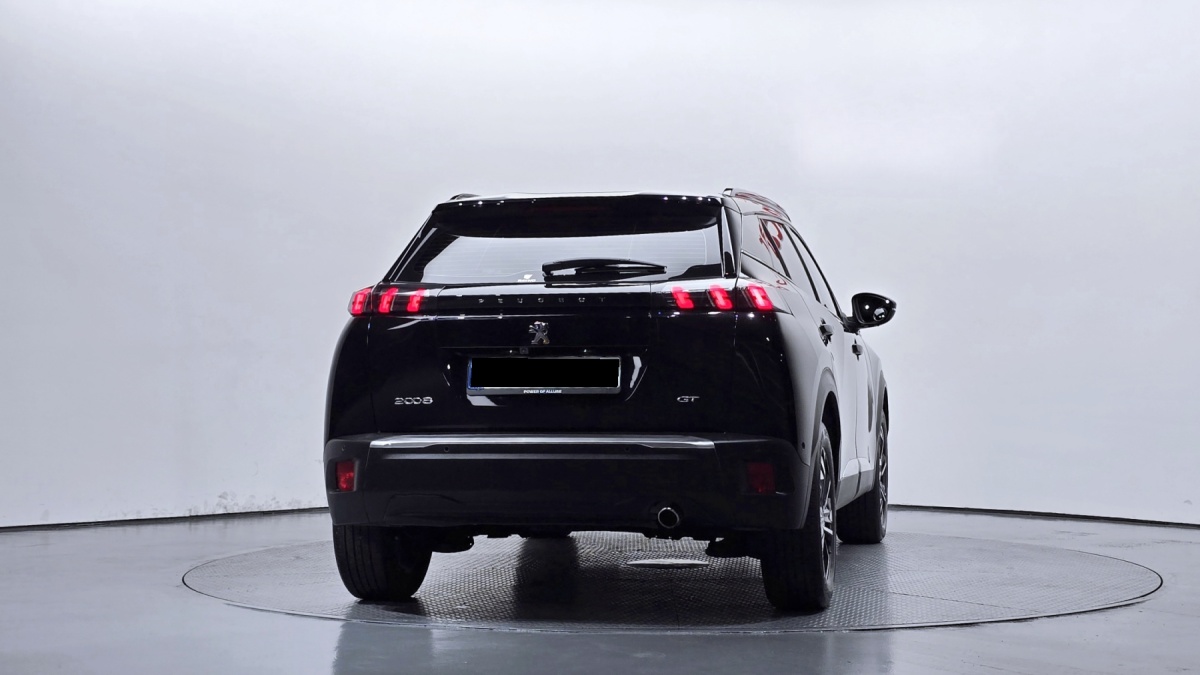 Peugeot 2008, 2023 — фото 4 из 12