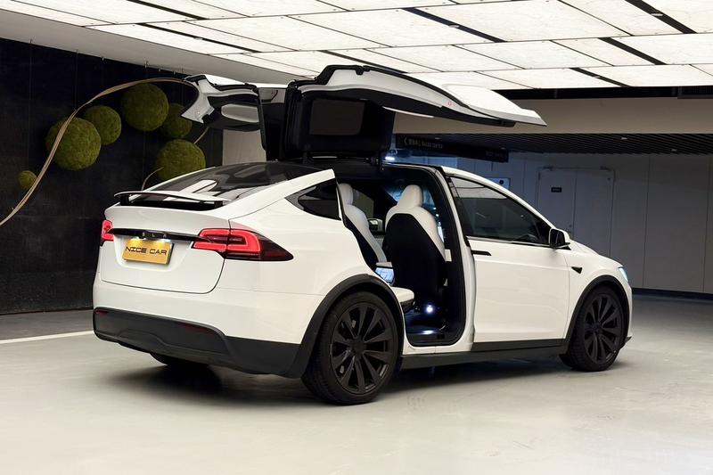 Tesla Model X, 2023 — фото 7 из 12