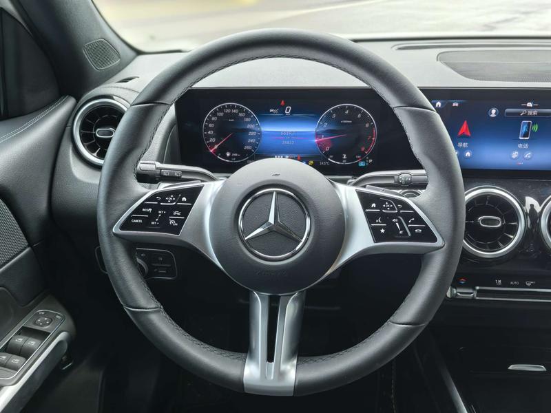 Mercedes-Benz GLB-Class, 2023 — фото 9 из 12