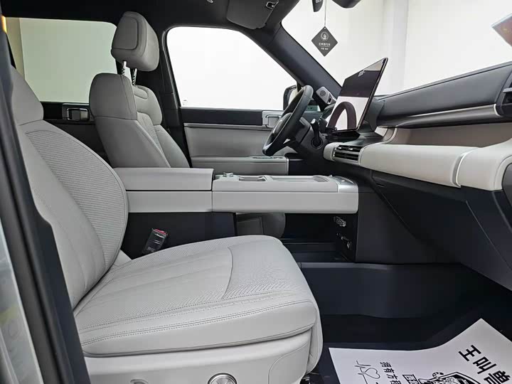 BYD FangChengBao Titanium 7 (Tai 7), 2026 — фото 5 из 9