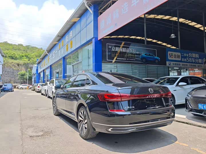 Volkswagen Passat, 2024 — фото 7 из 9
