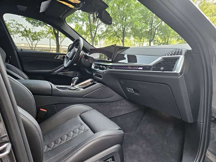 BMW X6 M, 2025 — фото 9 из 9