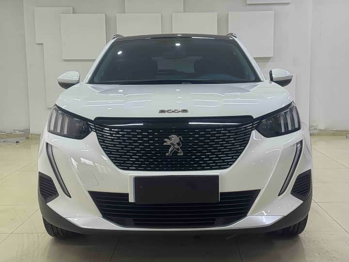 Peugeot 2008, 2022 — фото 2 из 9