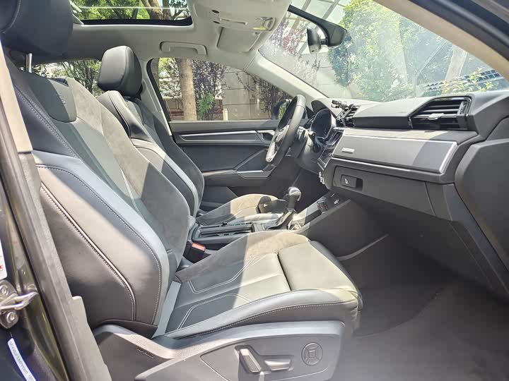 Audi Q3 Sportback, 2022 — фото 8 из 9