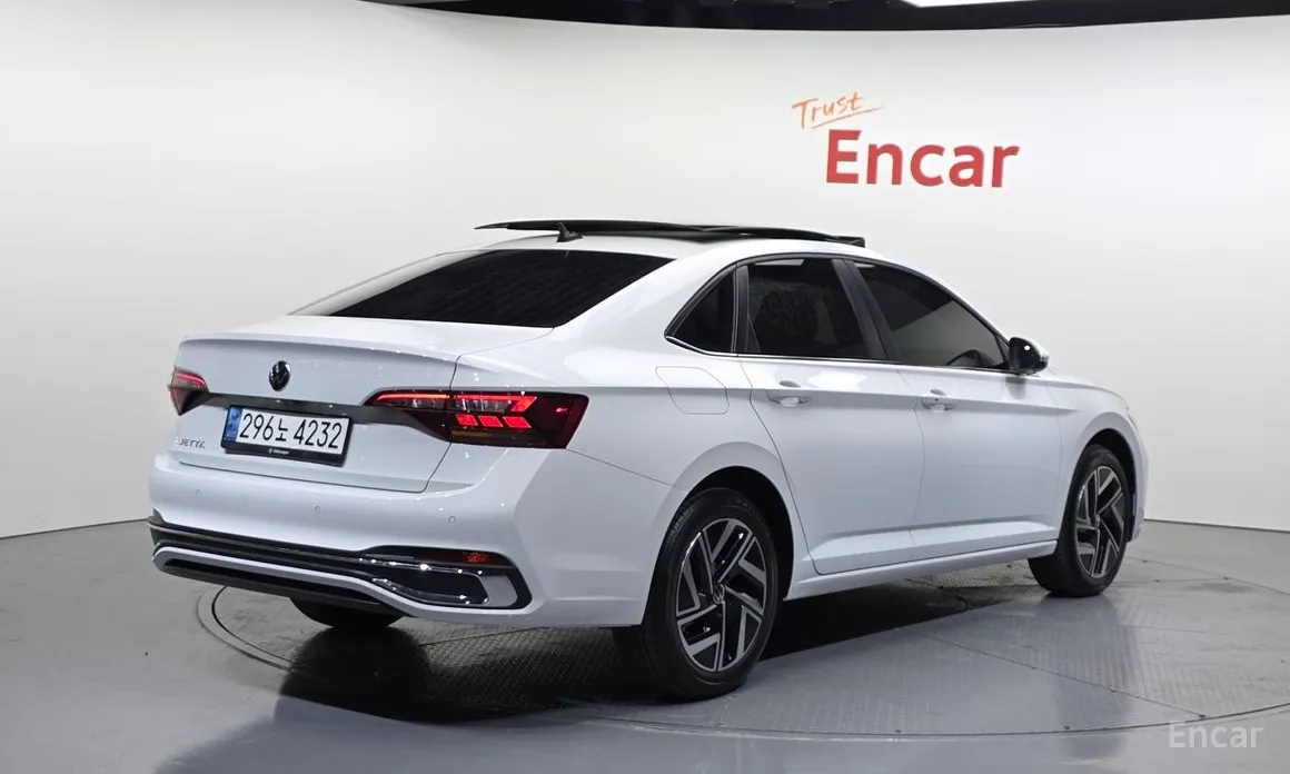Volkswagen Jetta, 2023 — фото 2 из 12