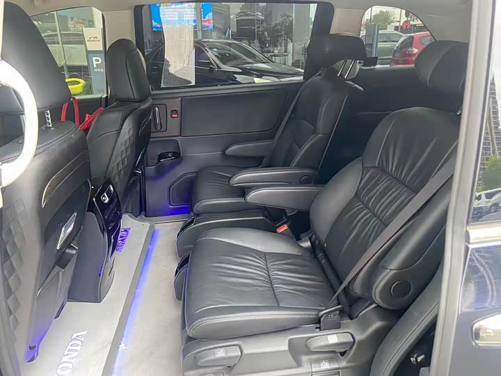 Honda Odyssey, 2024 — фото 2 из 5