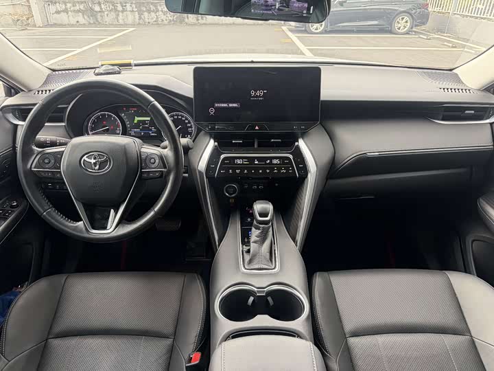 Toyota Harrier, 2023 — фото 7 из 9