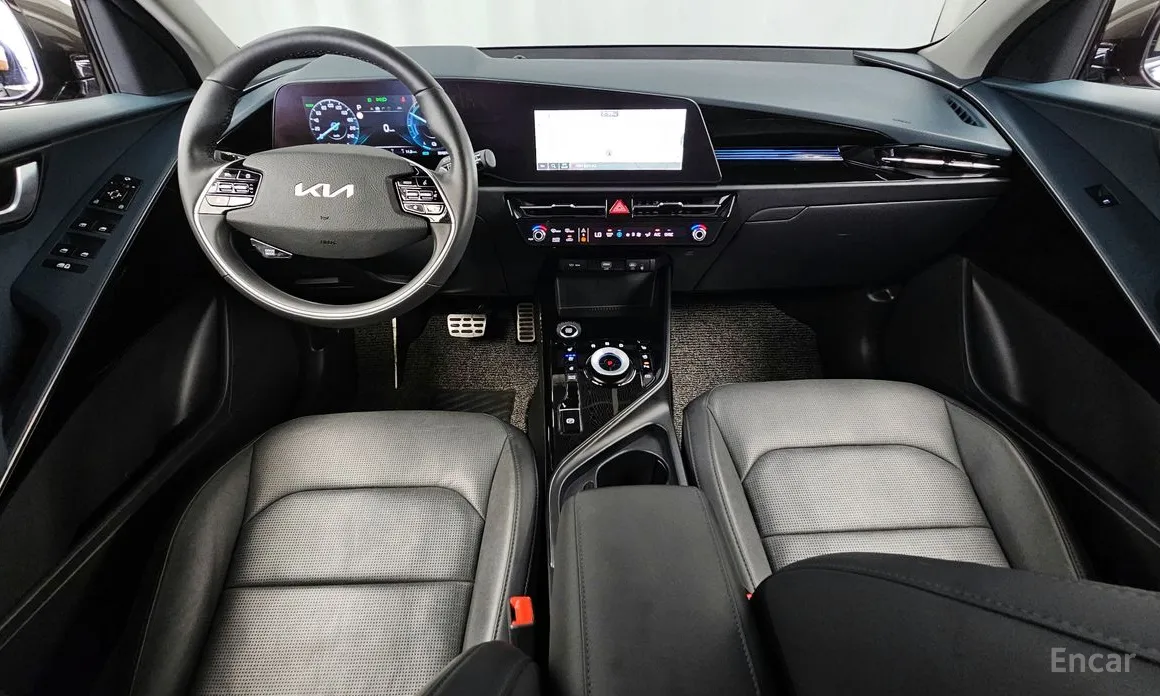 Kia Niro, 2023 — фото 7 из 12
