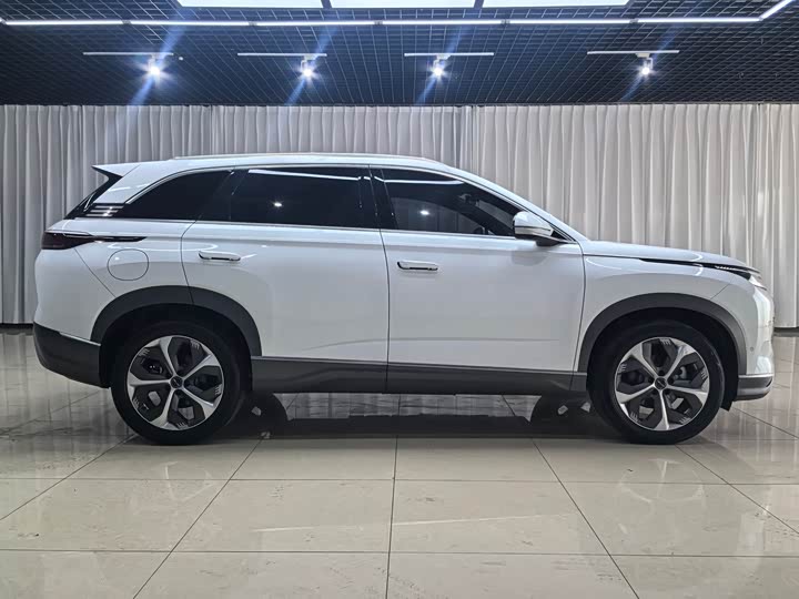 BYD Frigate 07, 2023 — фото 6 из 9