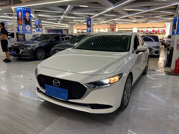 Mazda 3 (Axela), 2023 — купить в Ульяновске под ключ