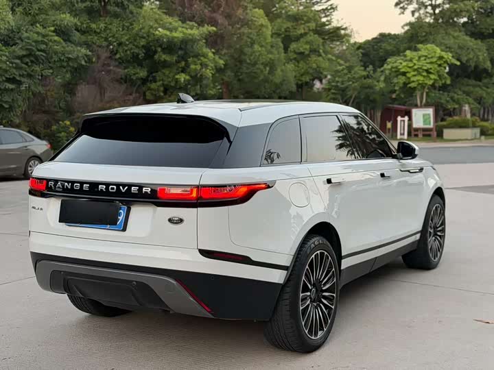 Land Rover Range Rover Velar, 2022 — фото 7 из 9
