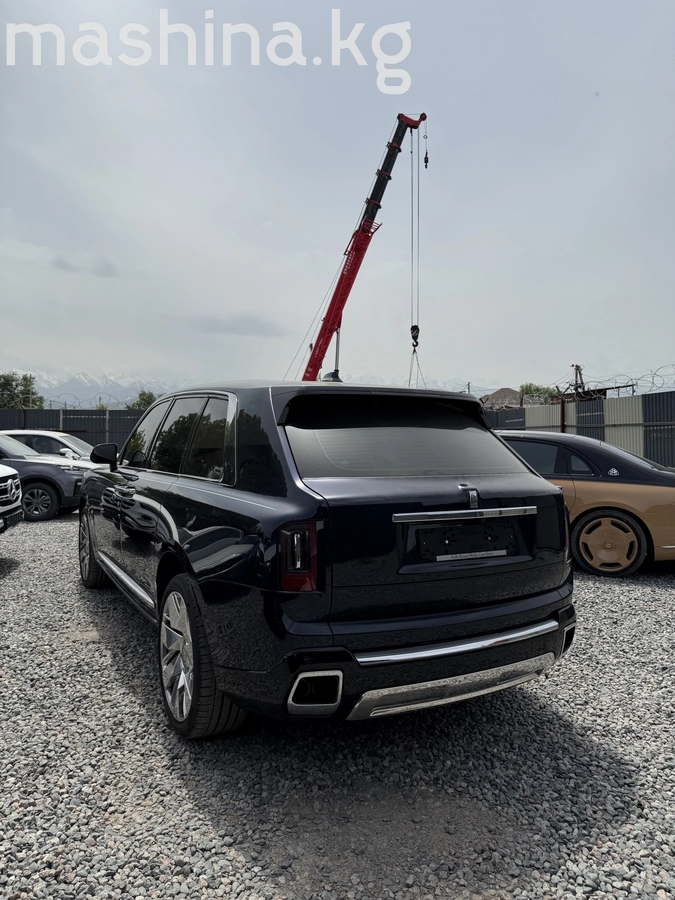 Rolls-Royce Cullinan, 2024 — фото 3 из 9