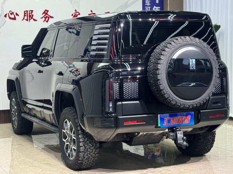 BYD Yangwang U8, 2024 — фото 4 из 12