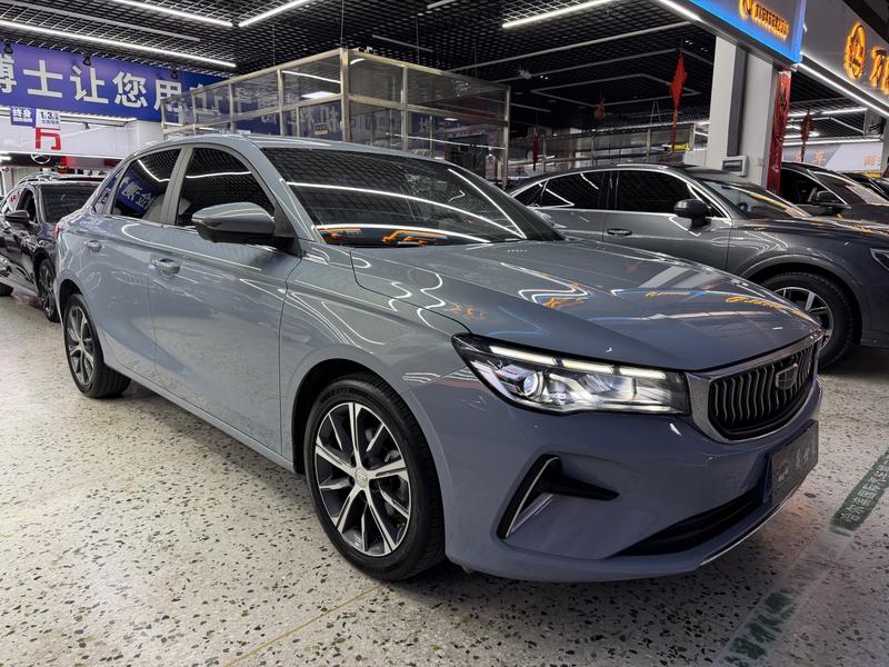 Geely Emgrand, 2023 — фото 3 из 12