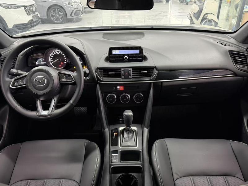 Mazda CX-4, 2022 — фото 7 из 10