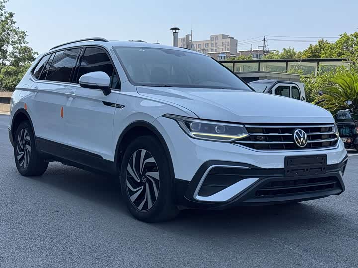 Volkswagen Tiguan L Pro, 2022 — фото 3 из 9