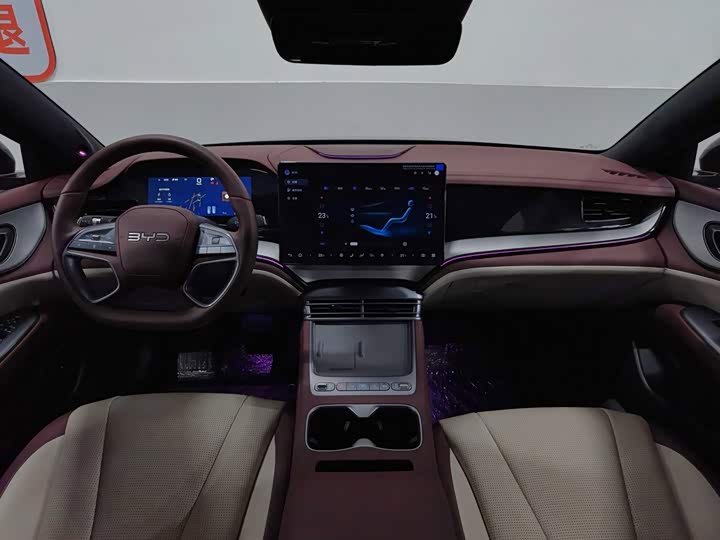 BYD Seal 07 DM-i Hybrid, 2025 — фото 5 из 9