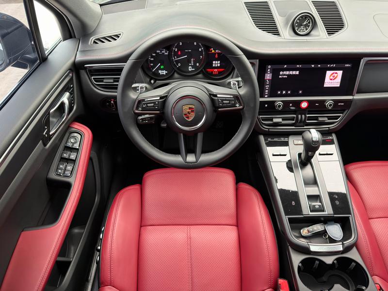 Porsche Macan, 2023 — фото 7 из 12