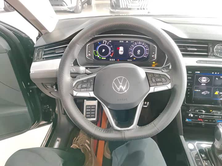 Volkswagen Magotan GTE Hybrid, 2023 — фото 8 из 9