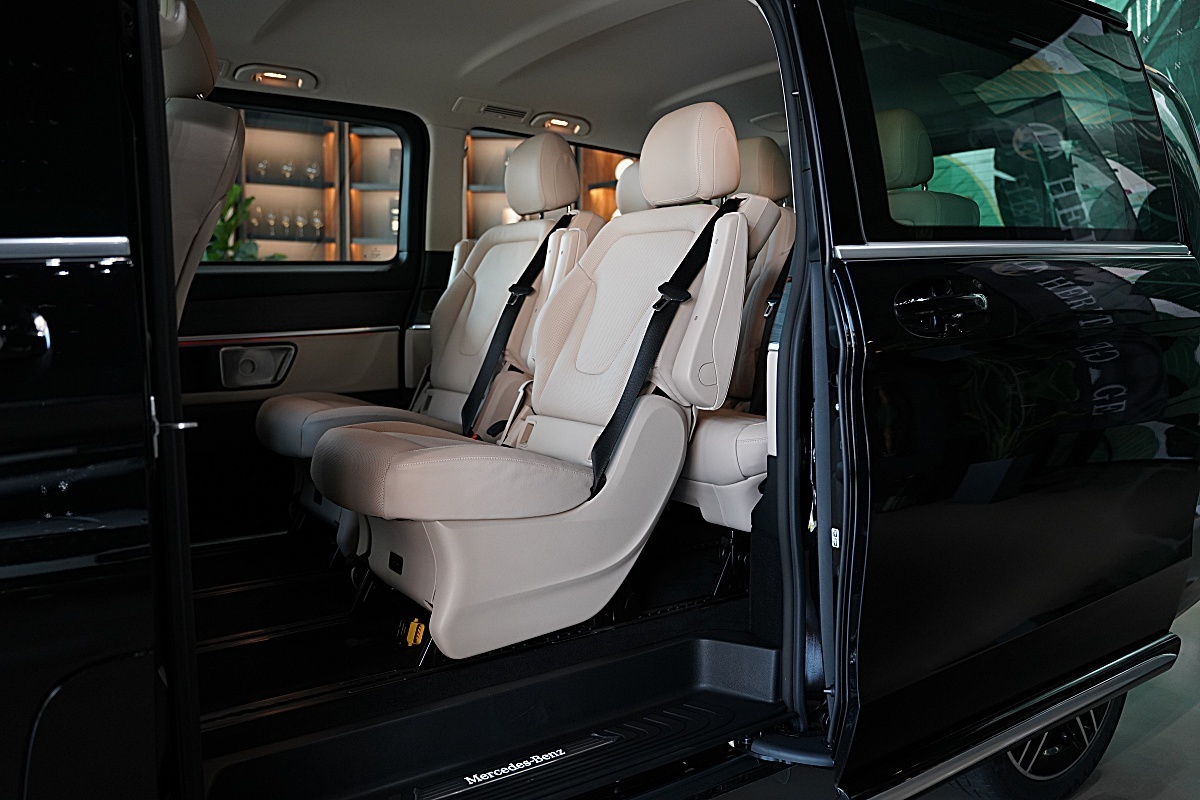Mercedes-Benz V-Class, 2024 — фото 10 из 12