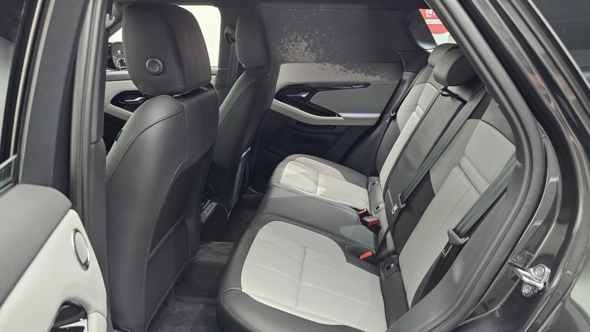 Land Rover Range Rover Evoque, 2025 — фото 4 из 12
