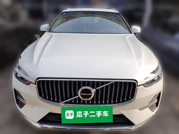 Volvo XC60 Hybrid, 2024 — фото 5 из 9