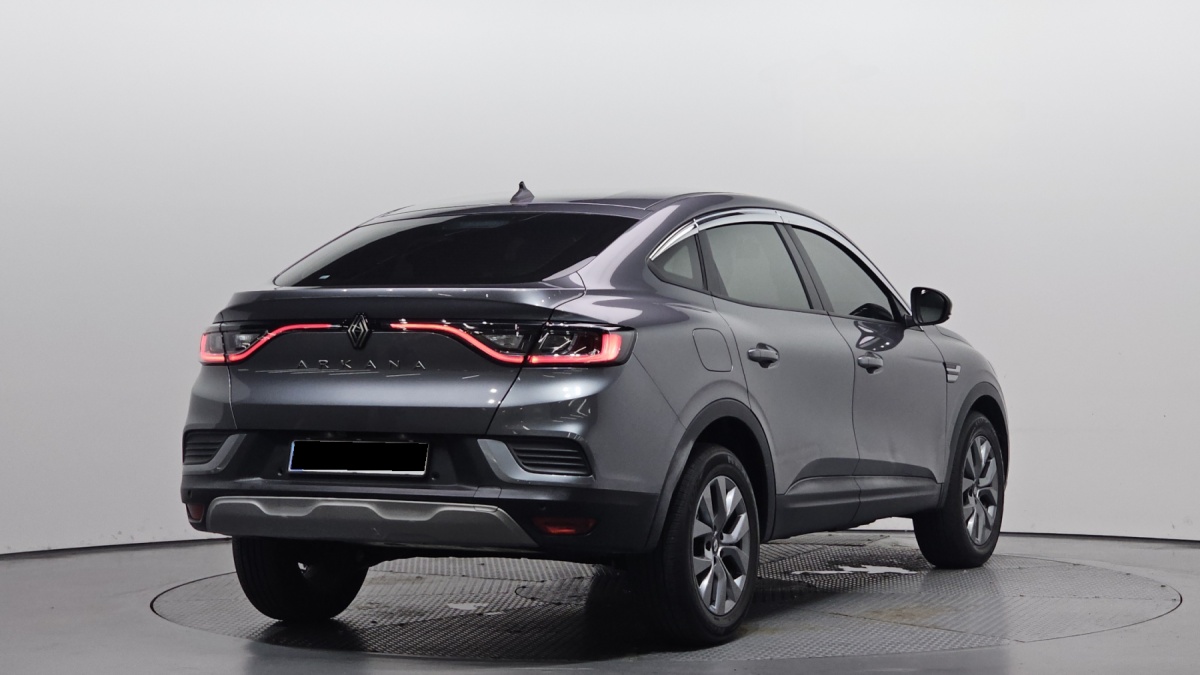 Renault Arkana, 2024 — фото 2 из 12