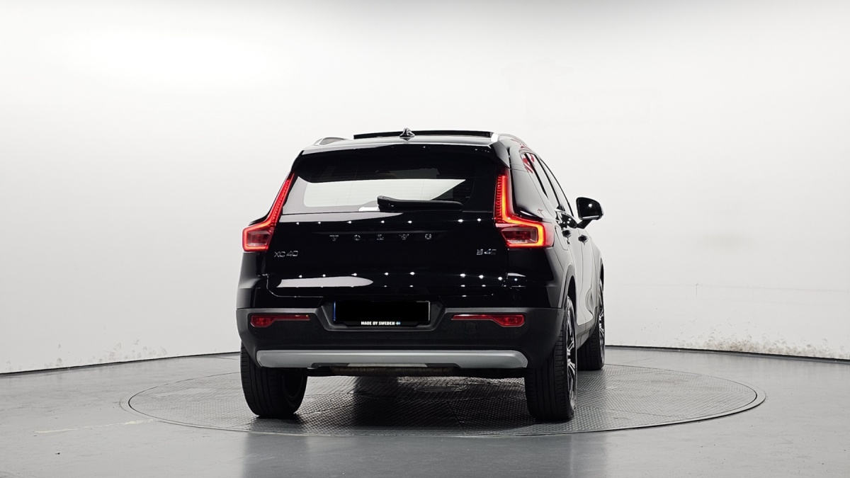 Volvo XC40, 2022 — фото 4 из 12