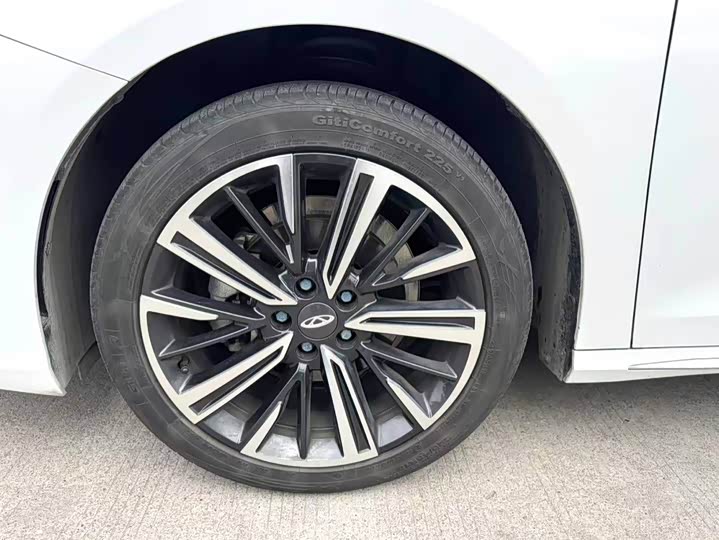 Chery Arrizo 8, 2023 — фото 7 из 9