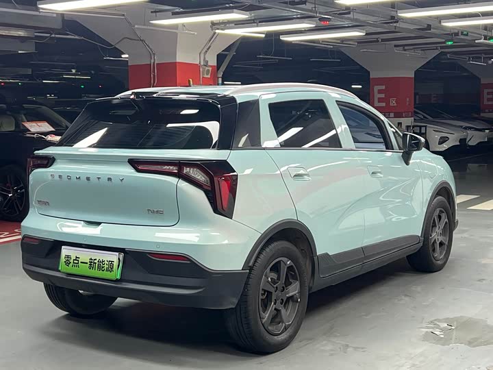 Geely Geometry E Firefly, 2023 — фото 8 из 9
