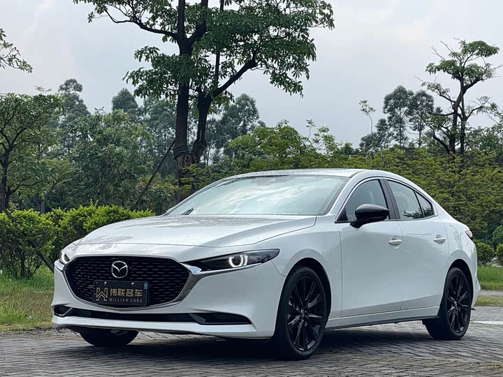 Mazda 3 (Axela), 2025 — купить в Саратове под ключ
