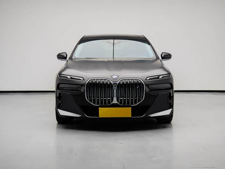 BMW i7, 2023 — фото 6 из 9