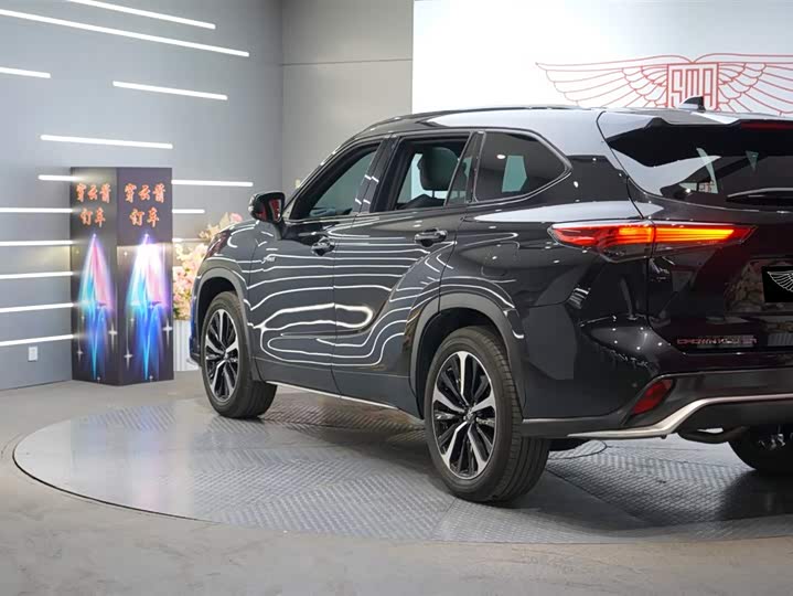 Toyota Crown Kluger, 2022 — фото 3 из 9
