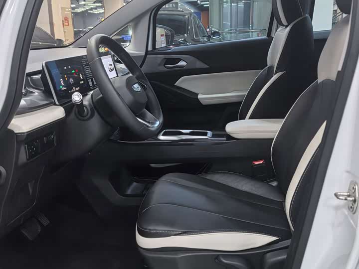 Geely Geometry E Firefly, 2024 — фото 8 из 9