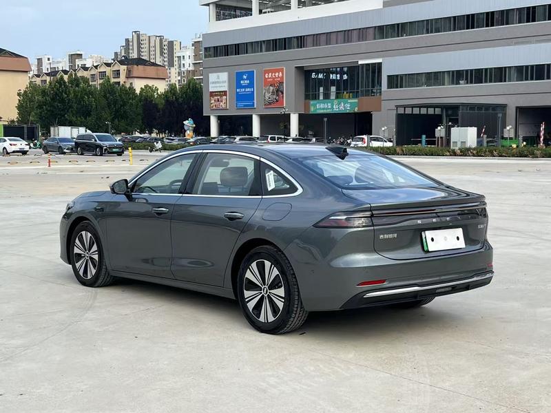 Geely Galaxy A7, 2025 — фото 4 из 10