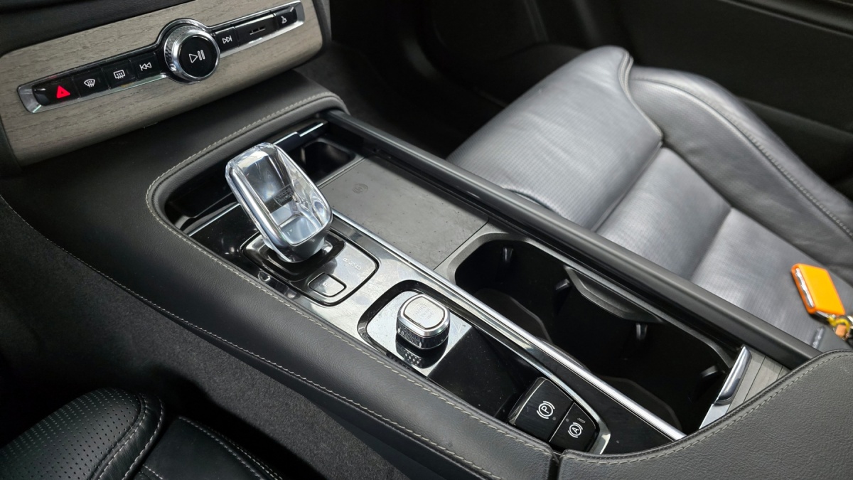Volvo XC90, 2021 — фото 8 из 12