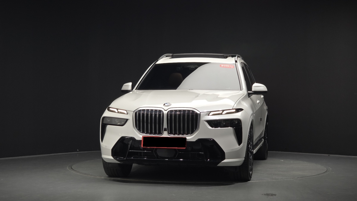 BMW X7, 2023 — фото 3 из 12