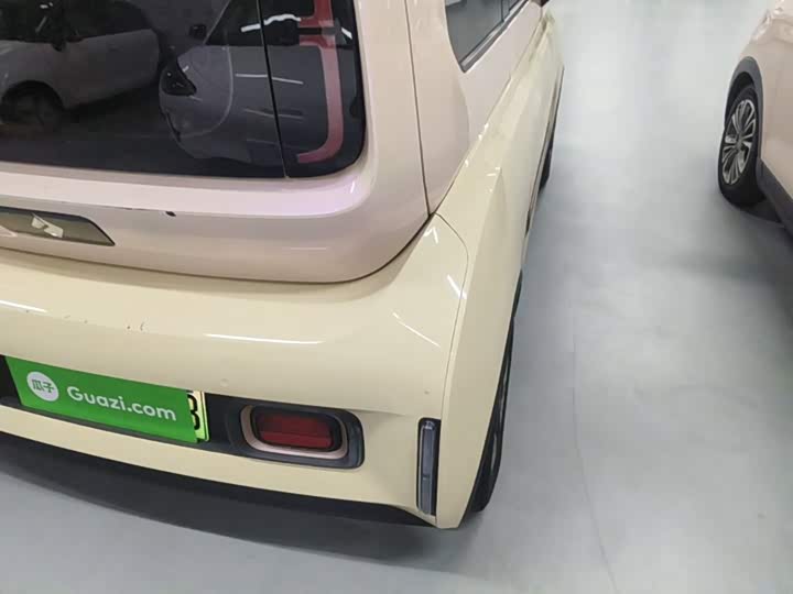 Baojun KiWi EV, 2023 — фото 8 из 9